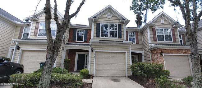 Building Photo - 4847 Parkhurst Pl