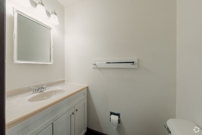 3BR, 2BA