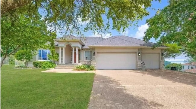 Photo - 7100 Palisades Point