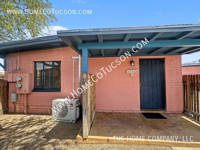 Building Photo - 1713 E Adelaide Dr