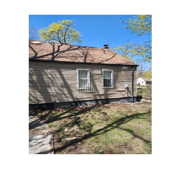 Photo - 19934 Rosemont Ave