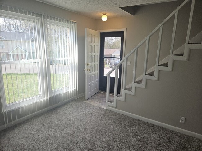 232 Cedarmont Cir
