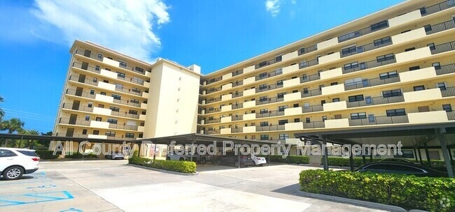 Building Photo - 500 Palm Springs Blvd Unit 706 Rental