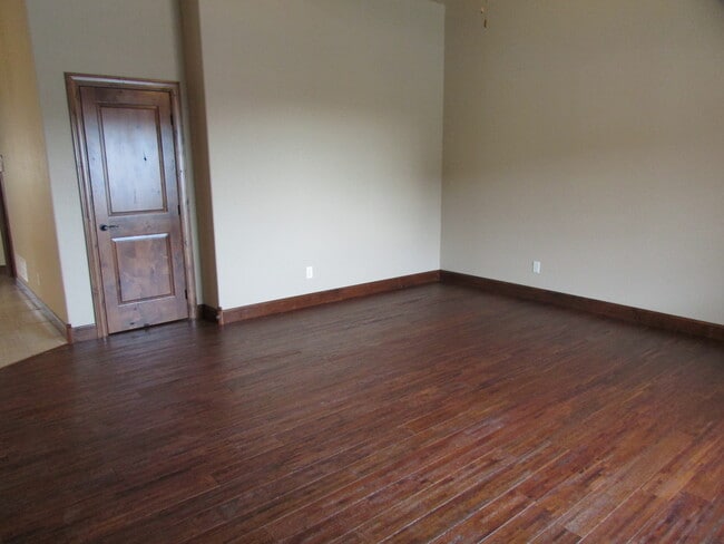 Photo - 3 BEDROOM | 2 BATH | TOWNHOME | SOUTH