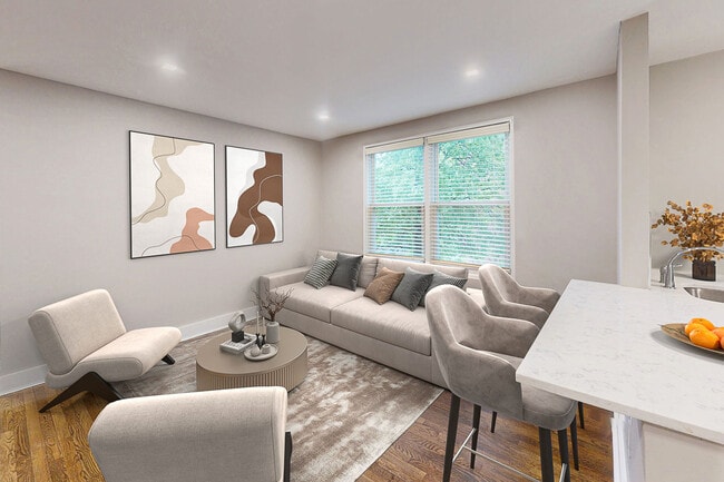 Photo - Highland Montgomery