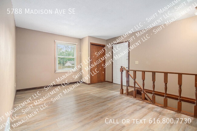 Photo - 5788 Madison Ave SE