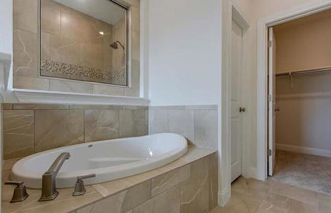 Photo - Beautiful Home 4BED/3BATH house for lease, located down the street from the Historic Gruene