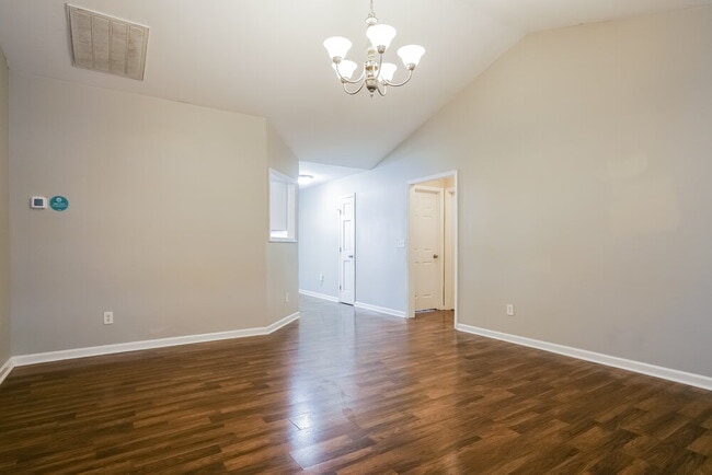 Photo - 4012 Mindspring Dr