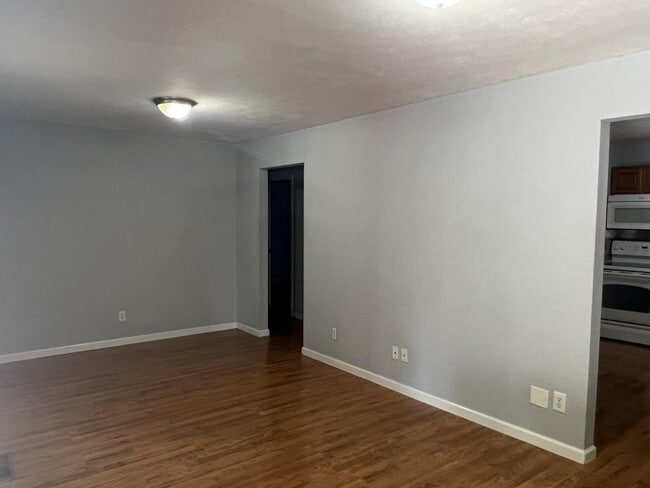 223 Cherry Ave