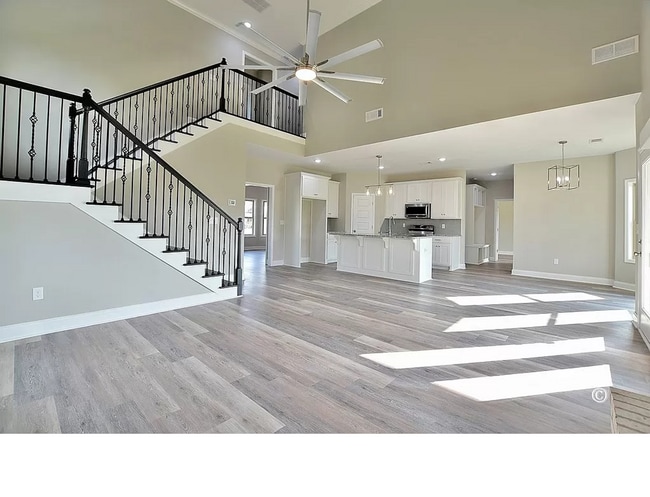 Photo - Coming soon - End Of April