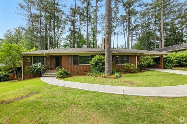 Building Photo - 2321 Tanglewood Rd Rental