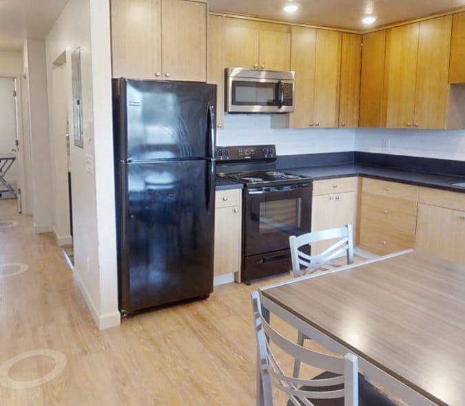 Photo - Piedmont Palace Apartments