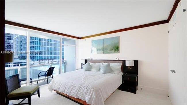 Building Photo - 6801 Collins Ave Unit 6801 Collins Ave appt 710