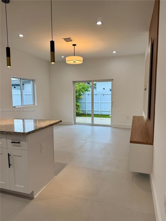 Photo - 11620 SW 241st St