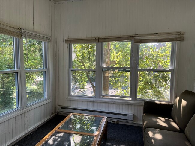 Photo - 210 Stewart Ave Unidad 1C