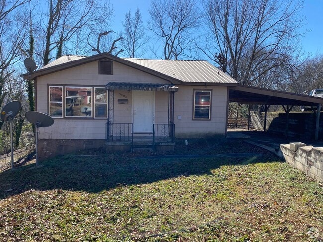 Building Photo - 2502 Moore Ave Rental