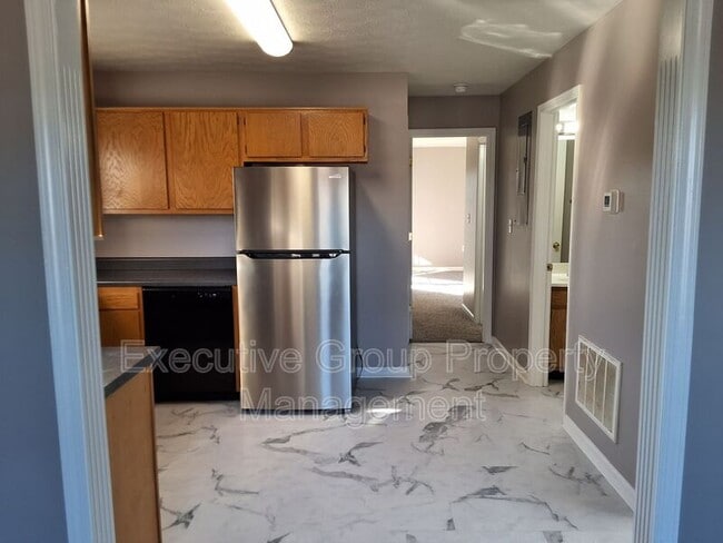 Photo - 103 Kenilworth Ct