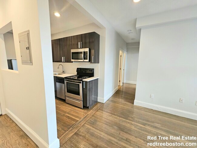 11 Peterborough St Unit 20