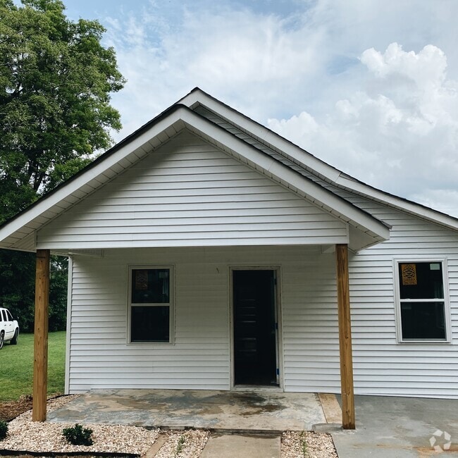 Building Photo - 808 E Mobile St Rental