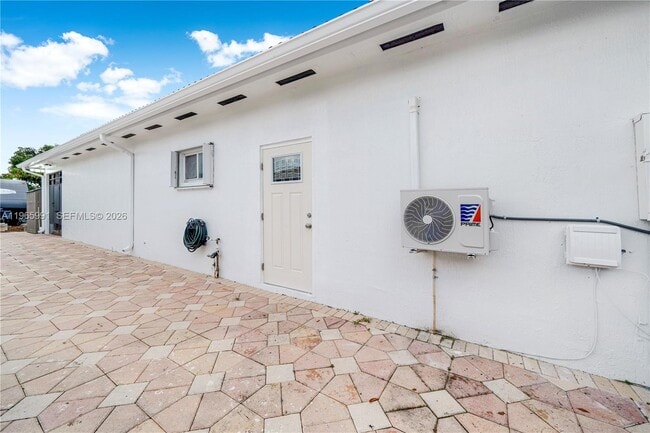 Photo - 1205 SE 7th Ct