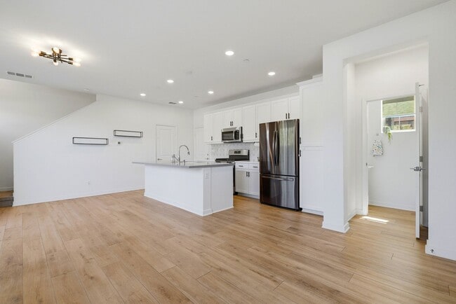 Photo - 4 Bedroom Townhome for rent In Murrieta