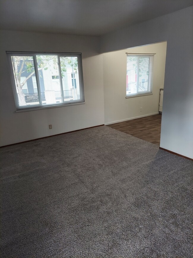 Photo - 240 Gifford Ave Unit .