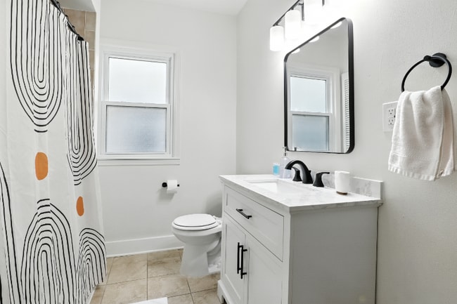 Photo - 140 Commonwealth Ave