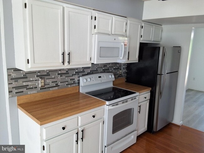 Photo - 19206 Esmond Terrace