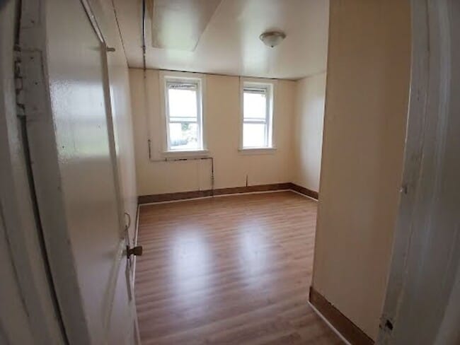 Building Photo - 1726 S 15th St Unit Rear House A
