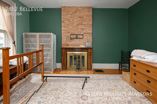 Photo - 2652 Bellevue-