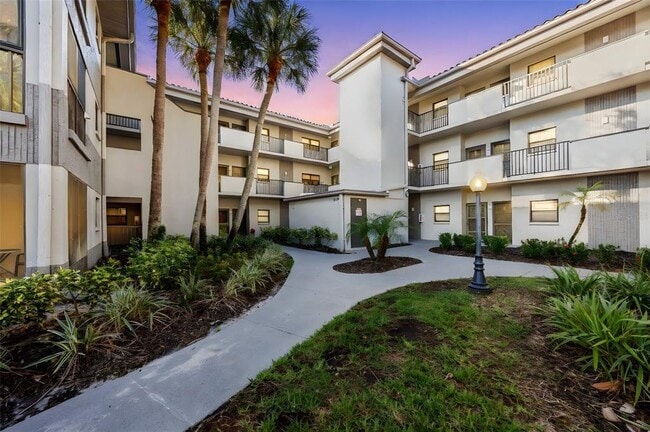 Building Photo - 2650 Countryside Blvd Unit F303