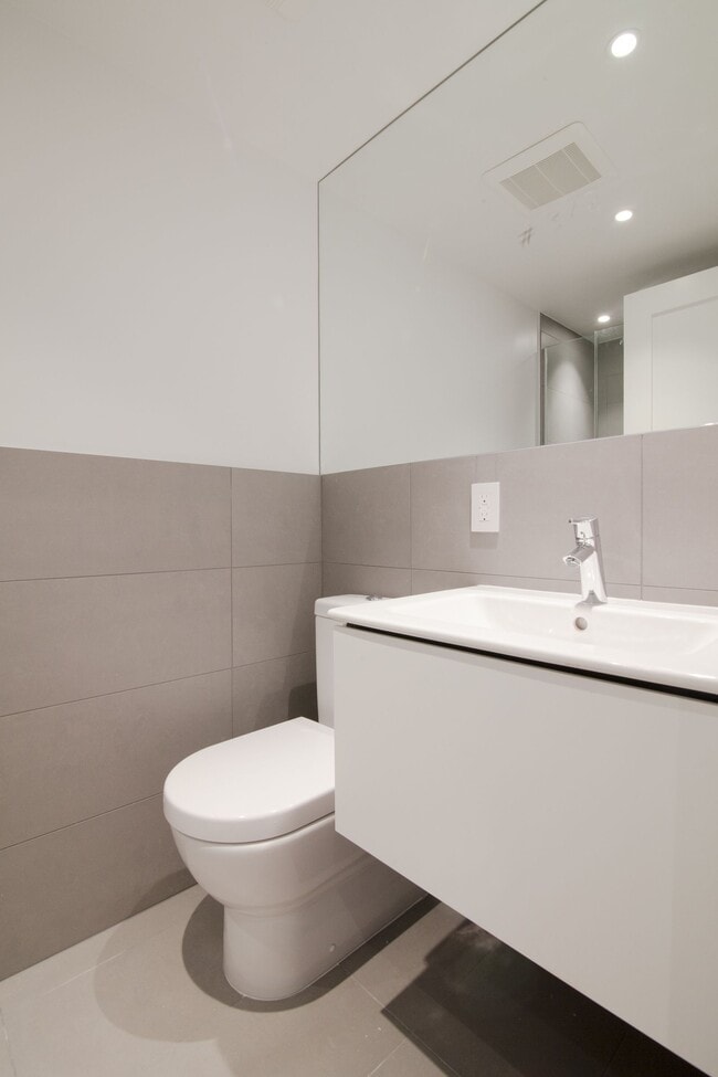 Photo - 4555 Av. Bonavista Unit 312