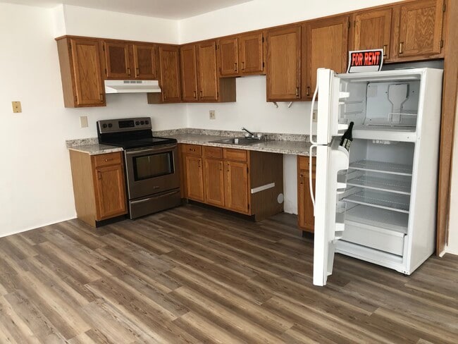 Photo - 81 Cheltingham Ave Unit A- Lower Level