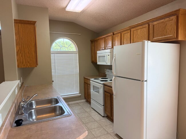 Photo - "Charming 3-Bed, 2-Bath Home in Lubbock's Serene Neighborhood – 1,315 Sq Ft of Comfortable Living!"