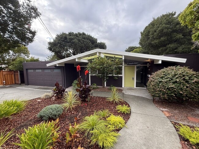 RENTED - BEAUTIFUL UPDATED FOUR BEDROOM / ... - RENTED - BEAUTIFUL UPDATED FOUR BEDROOM / ...