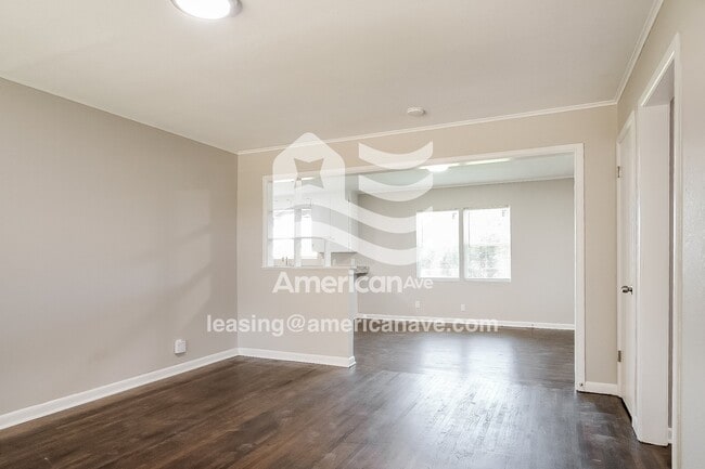 Photo - 10969 E 4th St