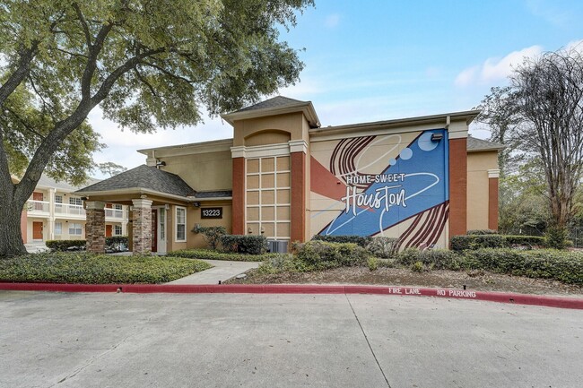 Building Photo - Vivo Living Willowbrook Rental