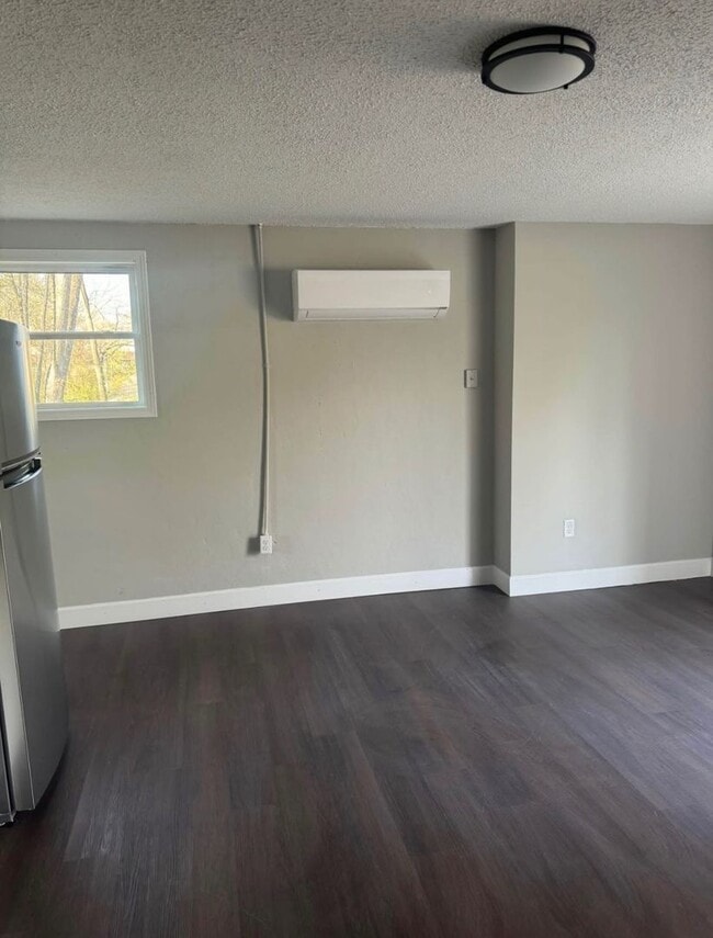 Building Photo - 1510 Aurora Ave SE Unit 1510 Aurora Ave SE