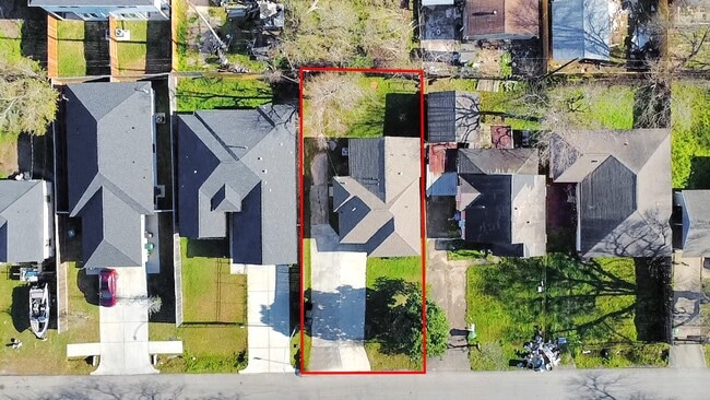 Photo - 3437 Seabrook St