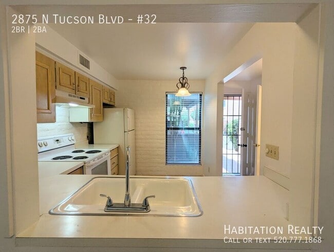 Building Photo - 2875 N Tucson Blvd Unit #32 Rental
