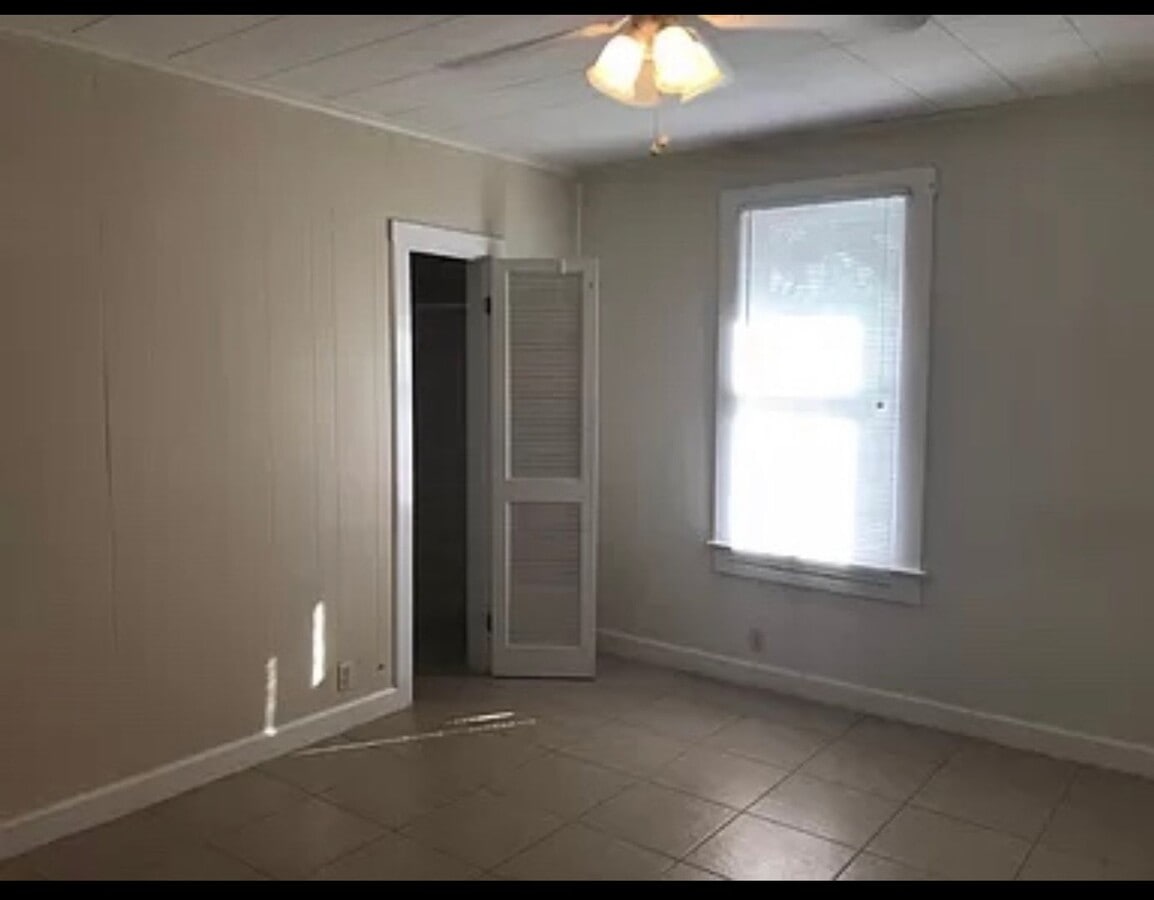 Photo - 522 Harwood St Unidad 412 Cathcart Ave