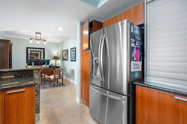 Photo - 2650 Lake Shore Dr Unit 1401