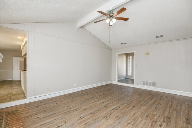 Photo - 7528 Beckwood Dr