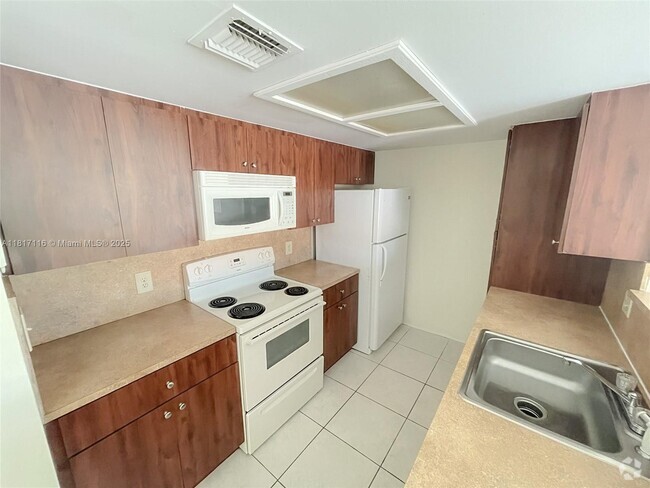 Building Photo - 8423 Coral Lake Way Unit 8423 Rental