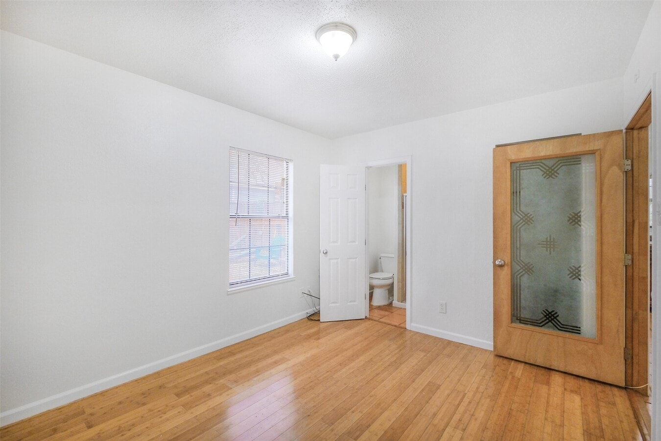 Photo - 402 Bomar St