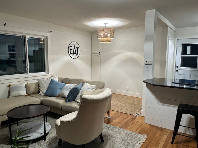 Photo - A Turnkey 4 Bed 2 Bath Furnished Retreat