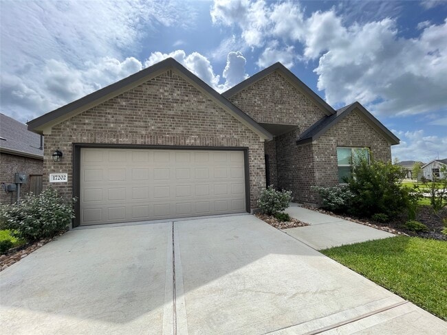 Building Photo - 17202 Coppice Oak Dr