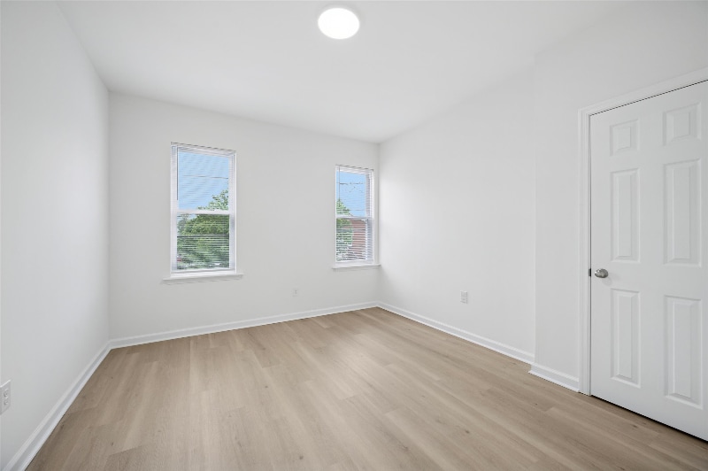 Photo - 887 N 46th St