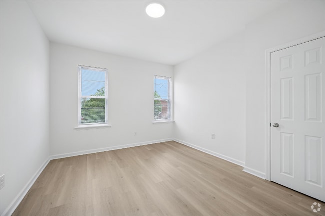 Building Photo - 888 N 46th St Rental