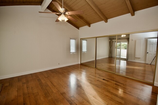 Photo - 21372 Brookhurst St